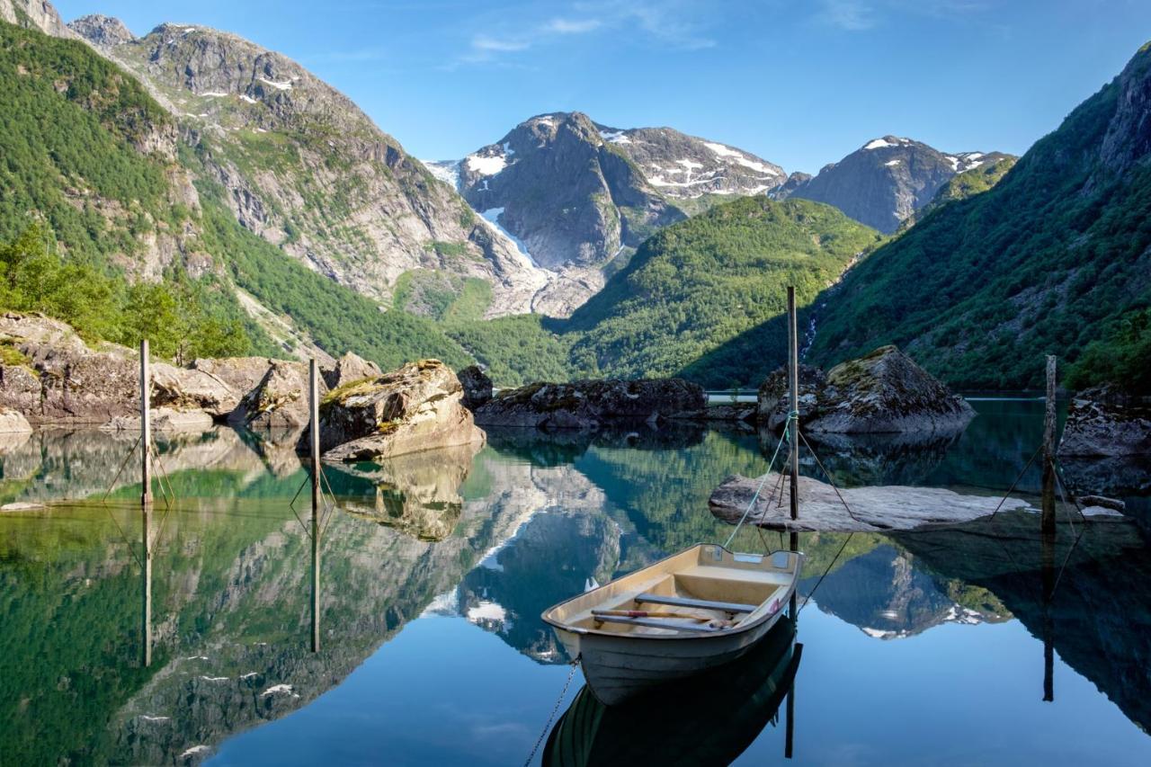 Husnes Sentrum Hotell Buitenkant foto