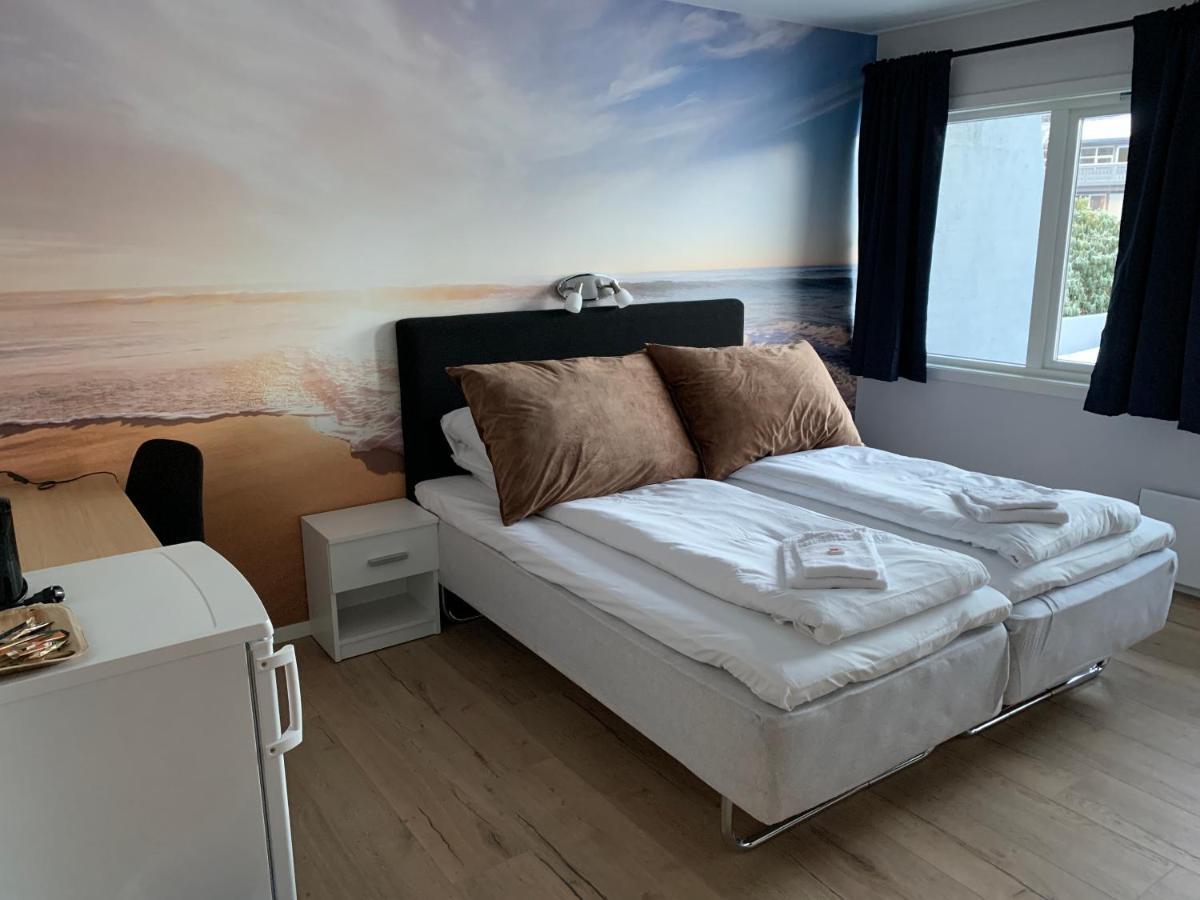 Husnes Sentrum Hotell Buitenkant foto