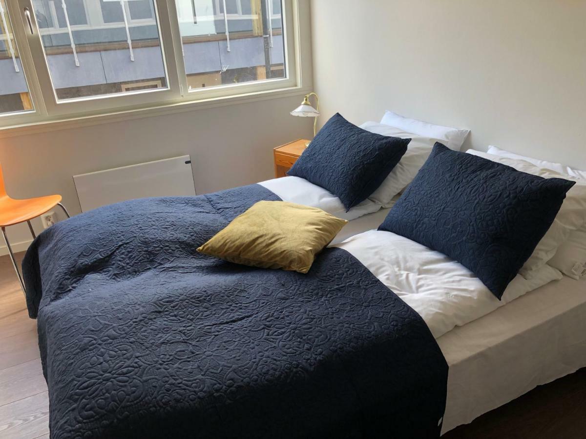 Husnes Sentrum Hotell Buitenkant foto